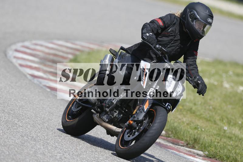 /Archiv-2025/09 22.04.2025 Cornu Master School ADR/gruen-vert/25